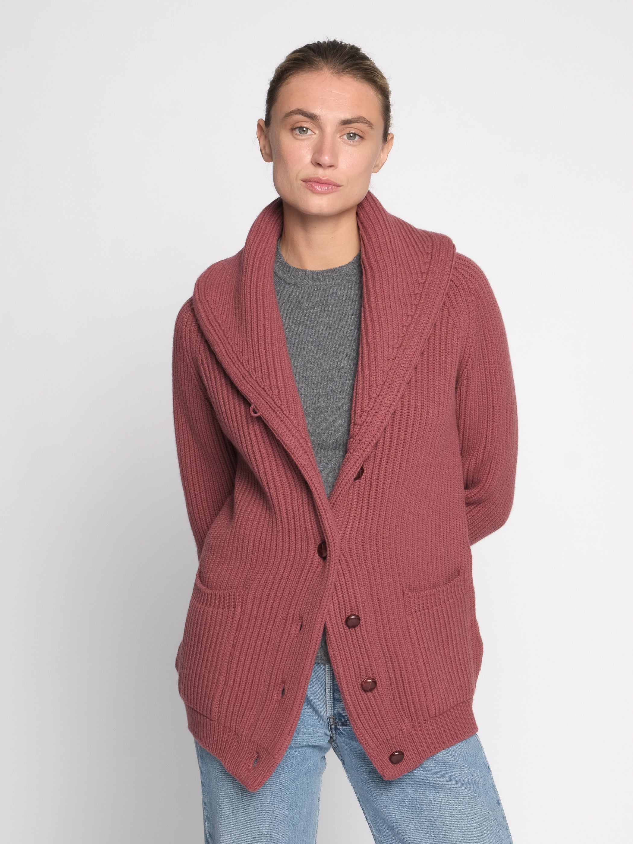 THE KENNEDY CARDIGAN | Redwood – crimson-cashmere