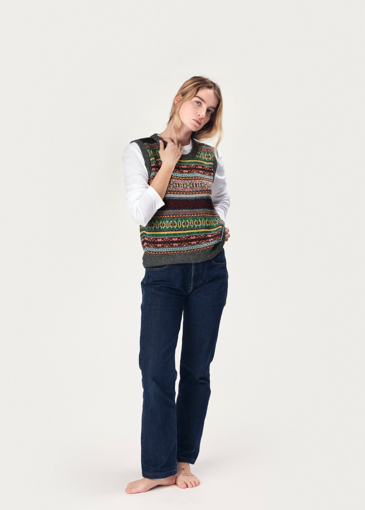 THE JACQUARD KNIT VEST | Multicolor – crimson-cashmere