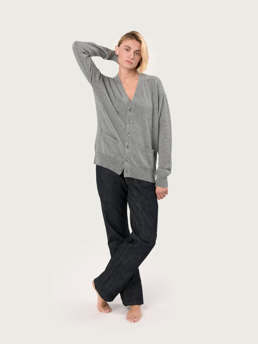 THE BOYFRIEND CARDIGAN | FLANNEL GREY