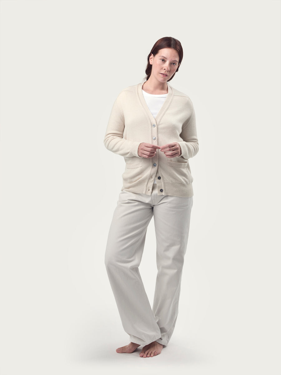 THE BOYFRIEND CARDIGAN | CHALK