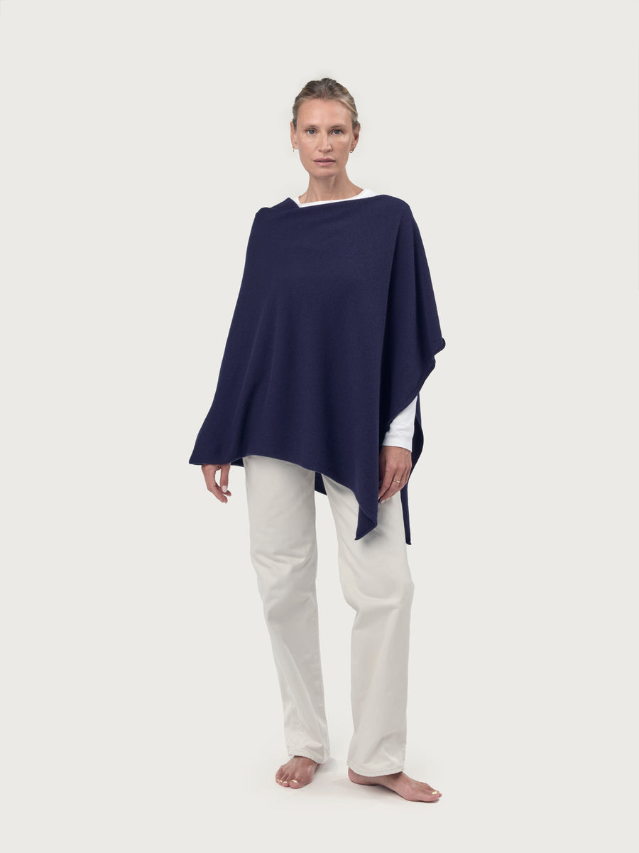 THE CLASSIC PONCHO | BRITISH BLUE