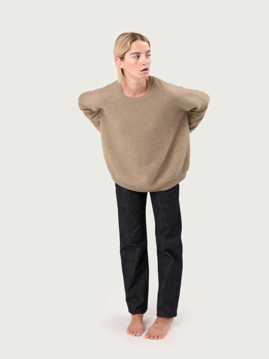 THE CREWNECK SWEATSHIRT  | DARK NATURAL