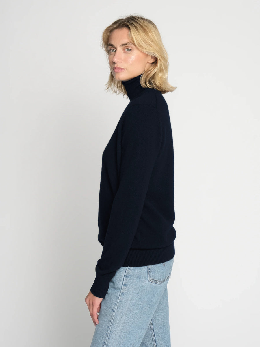 THE CASHMERE ROLLNECK | Navy blue