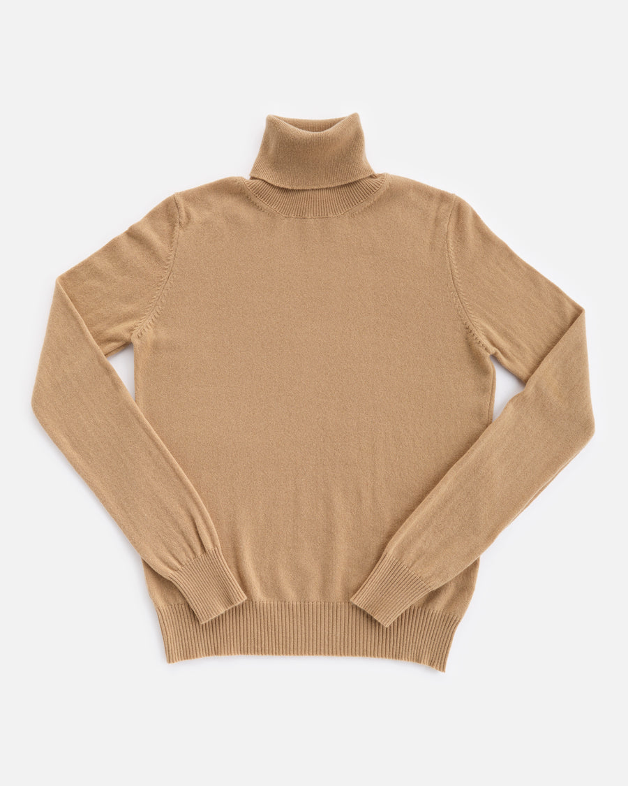 THE CASHMERE ROLLNECK | Strawbell