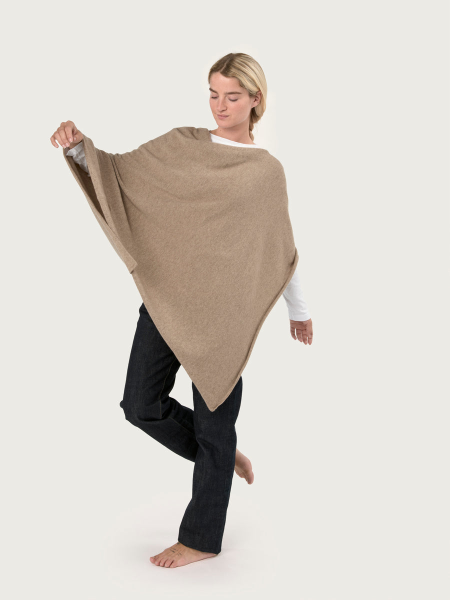 THE CLASSIC PONCHO | DARK NATURAL