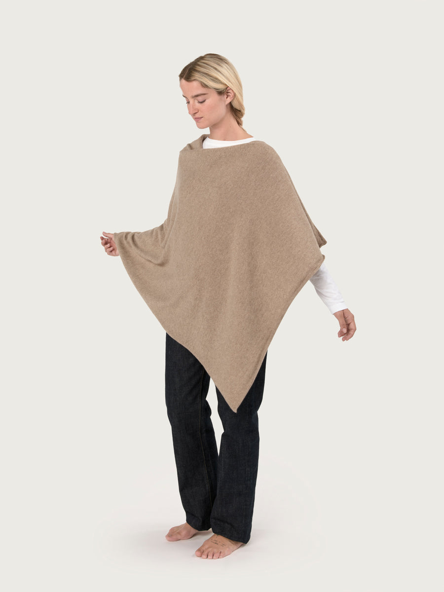 THE CLASSIC PONCHO | DARK NATURAL