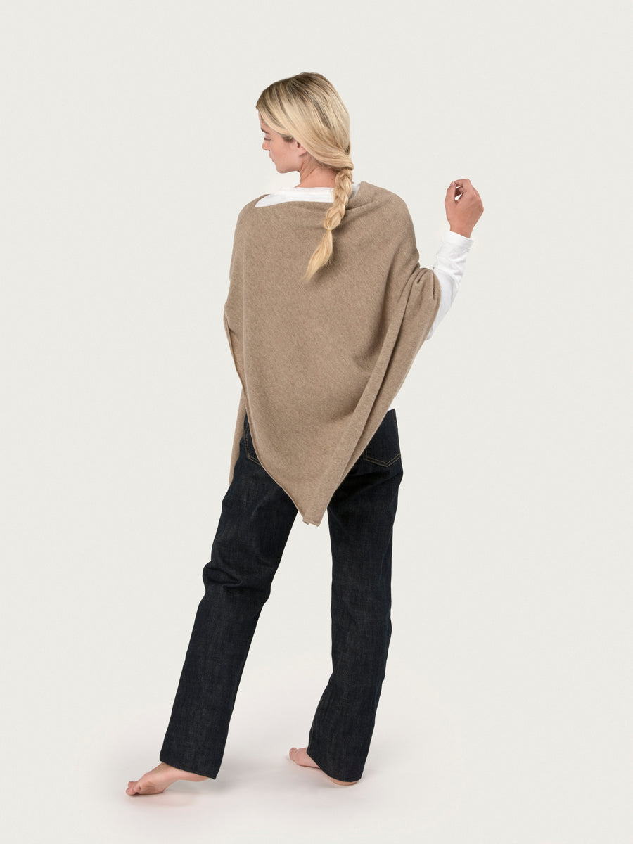 THE CLASSIC PONCHO | DARK NATURAL