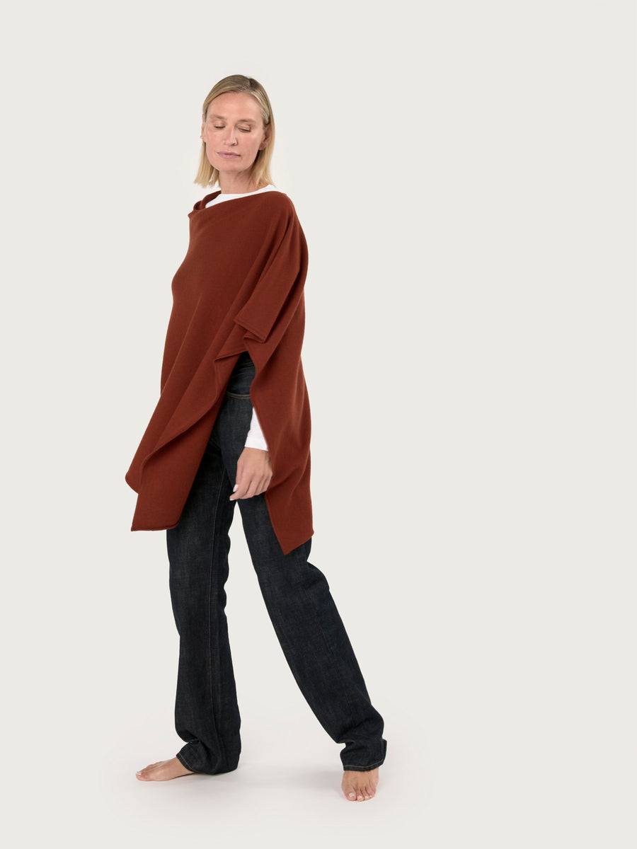 THE CLASSIC PONCHO | HARISSA