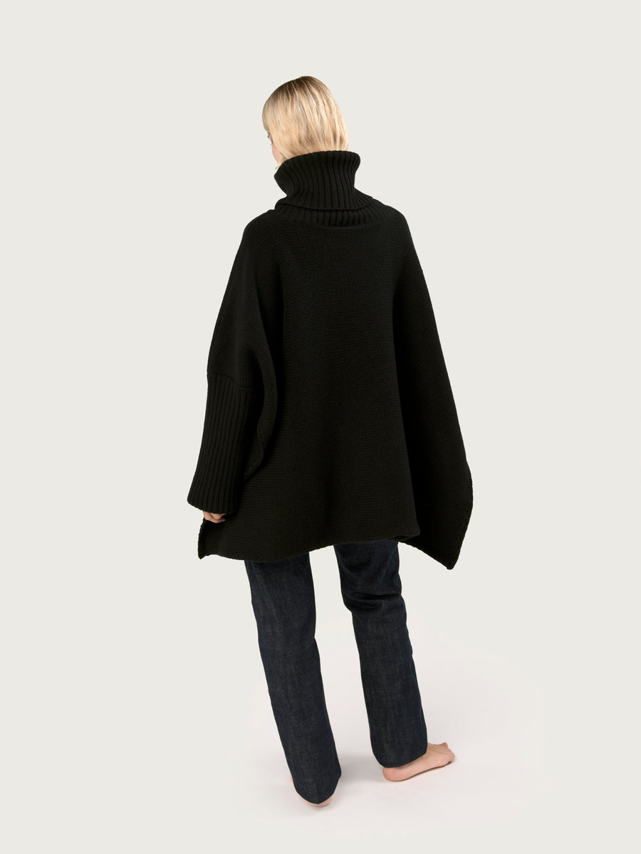 THE 12 PLY ROLLNECK PONCHO |BLACK