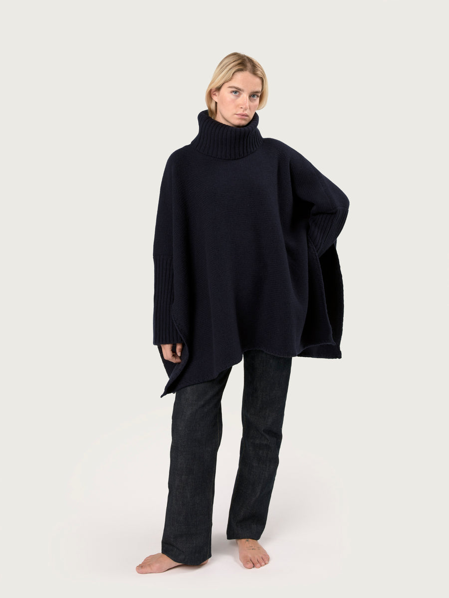 THE 12 PLY ROLLNECK PONCHO | NAVY