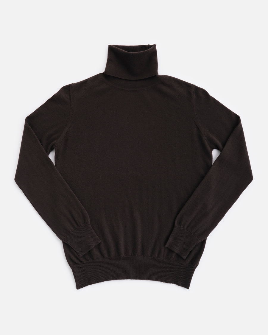 THE SUPER LIGHT ROLLNECK SWEATER | DARK BROWN