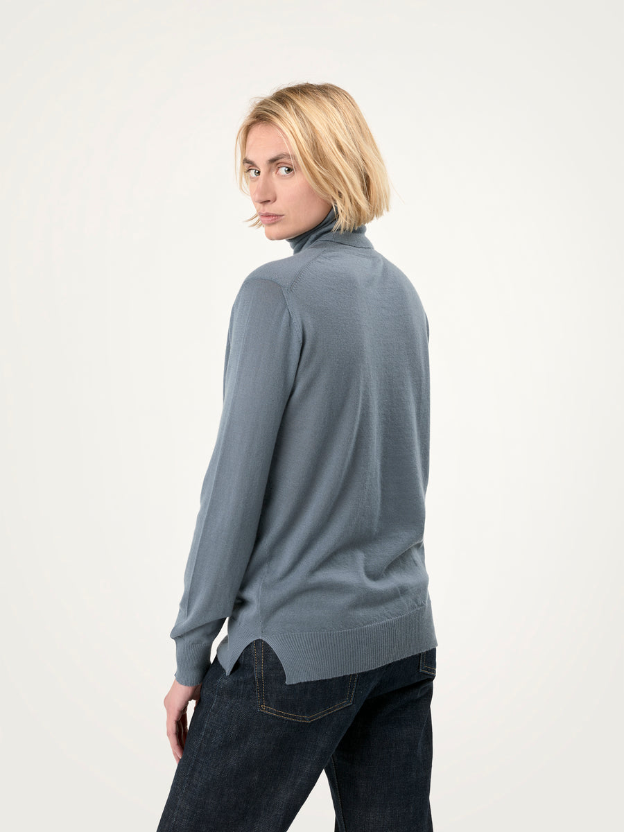 THE SUPER LIGHT ROLLNECK SWEATER | FAKE ASH