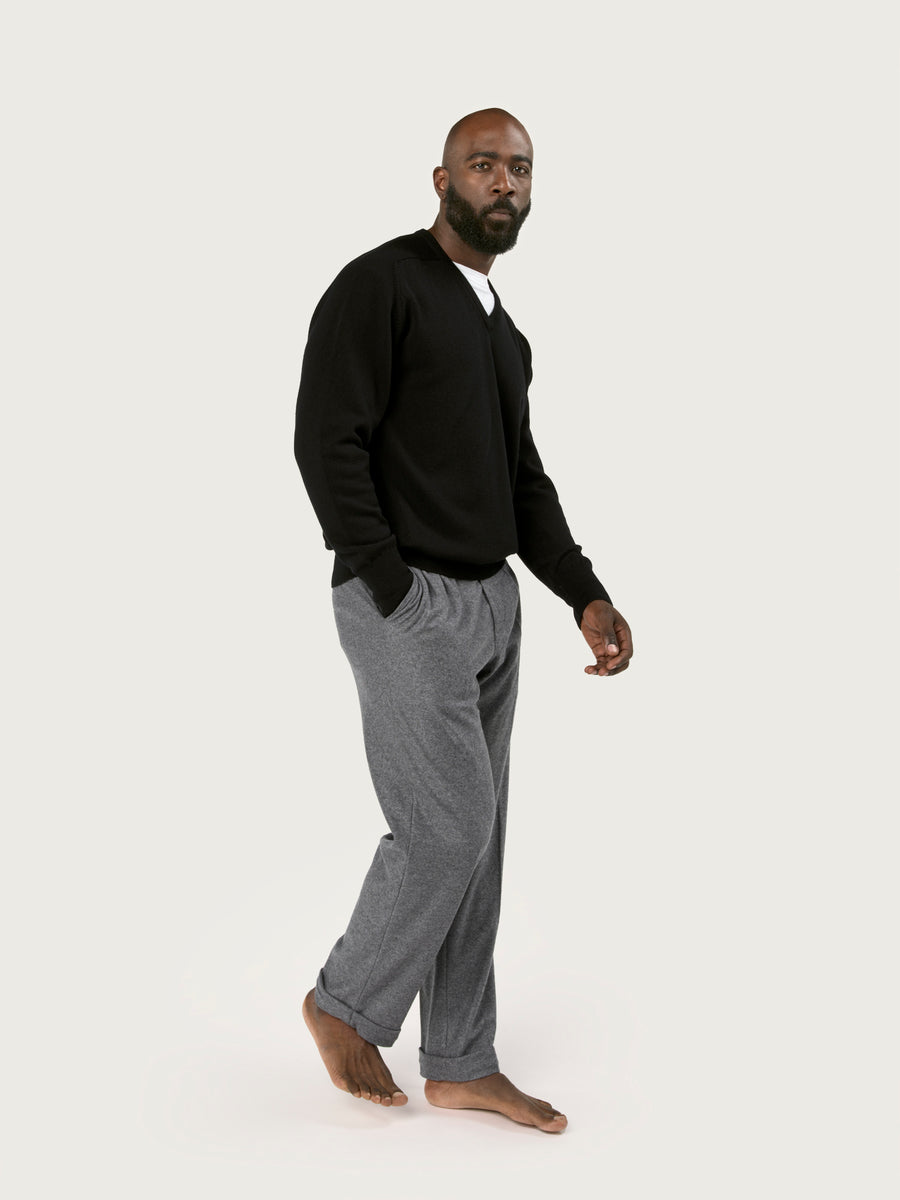 THE 4PLY V-NECK | BLACK