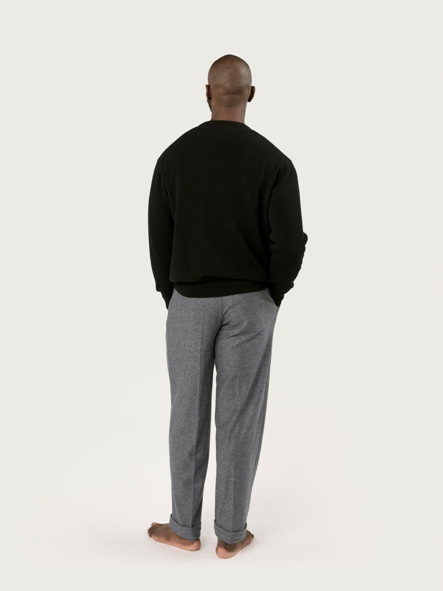 THE 4PLY V-NECK | BLACK