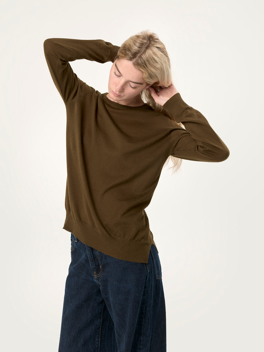 THE SUPER LIGHT CASHMERE KNIT TEE | Military